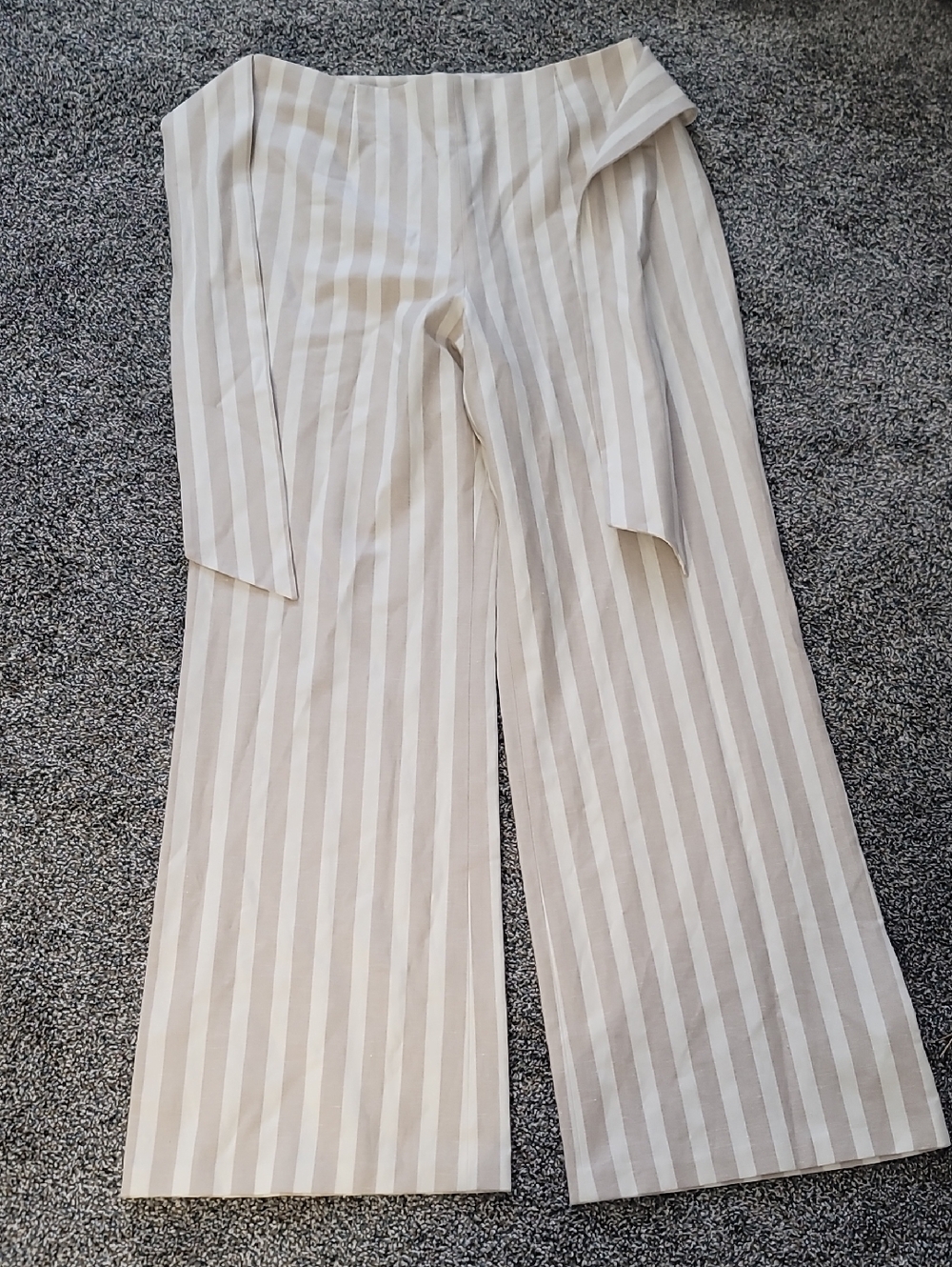 Striped Wide-Leg Women’s Pants in Beige and White
